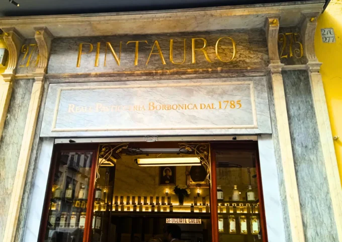 Pintauro 1785 riapre a Napoli: il ritorno della sfogliatella più famosa d'Italia