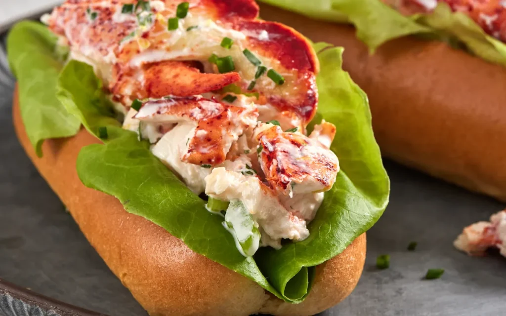 Come si prepara un Lobster Roll Maine Style